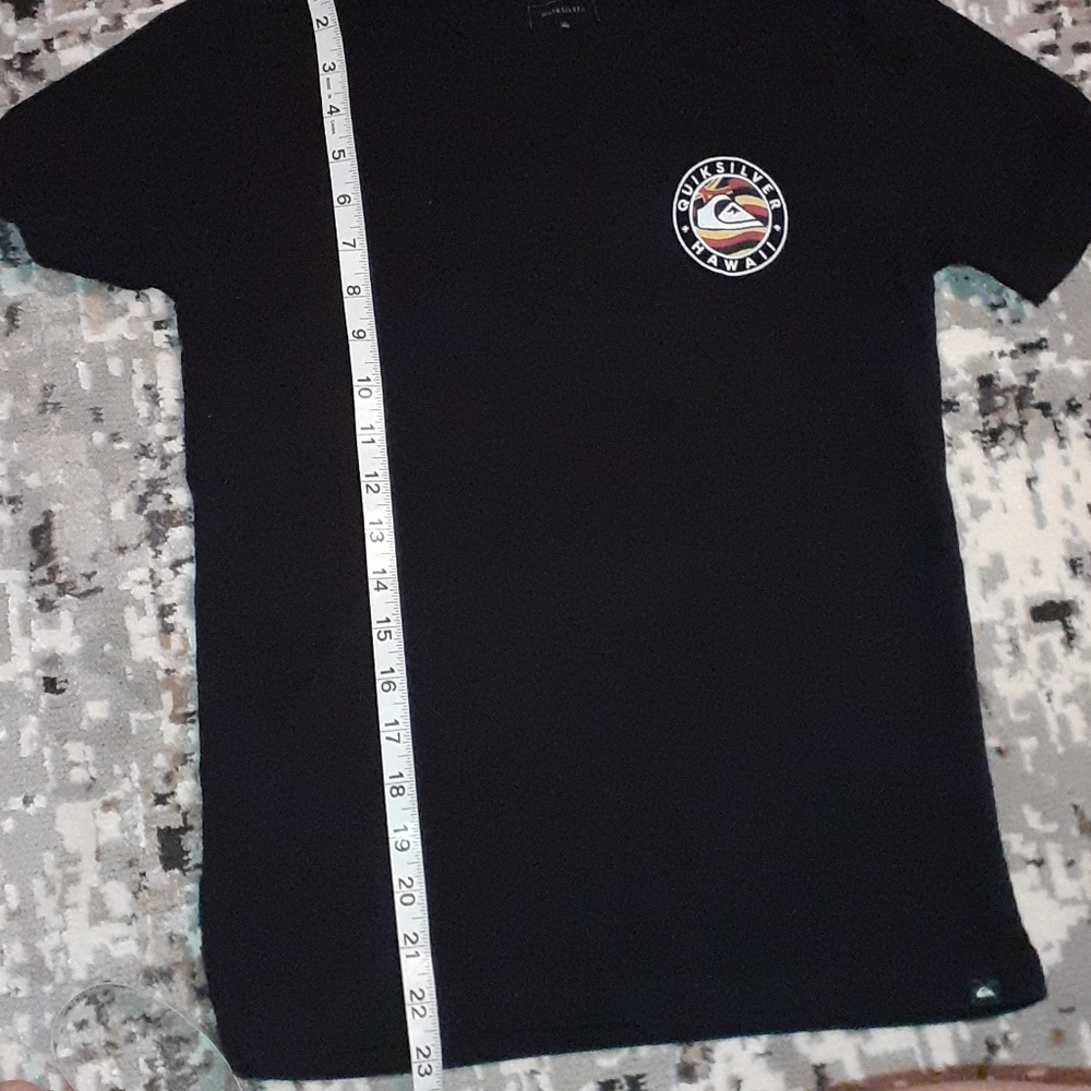 Quicksilver kids tshirt